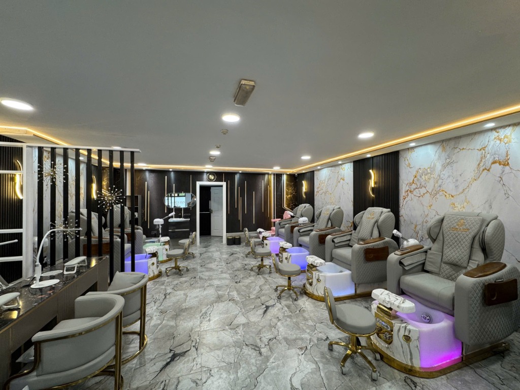 Nail Salon Gorey - 1 Million Luxury Nail Lounge Slide 4